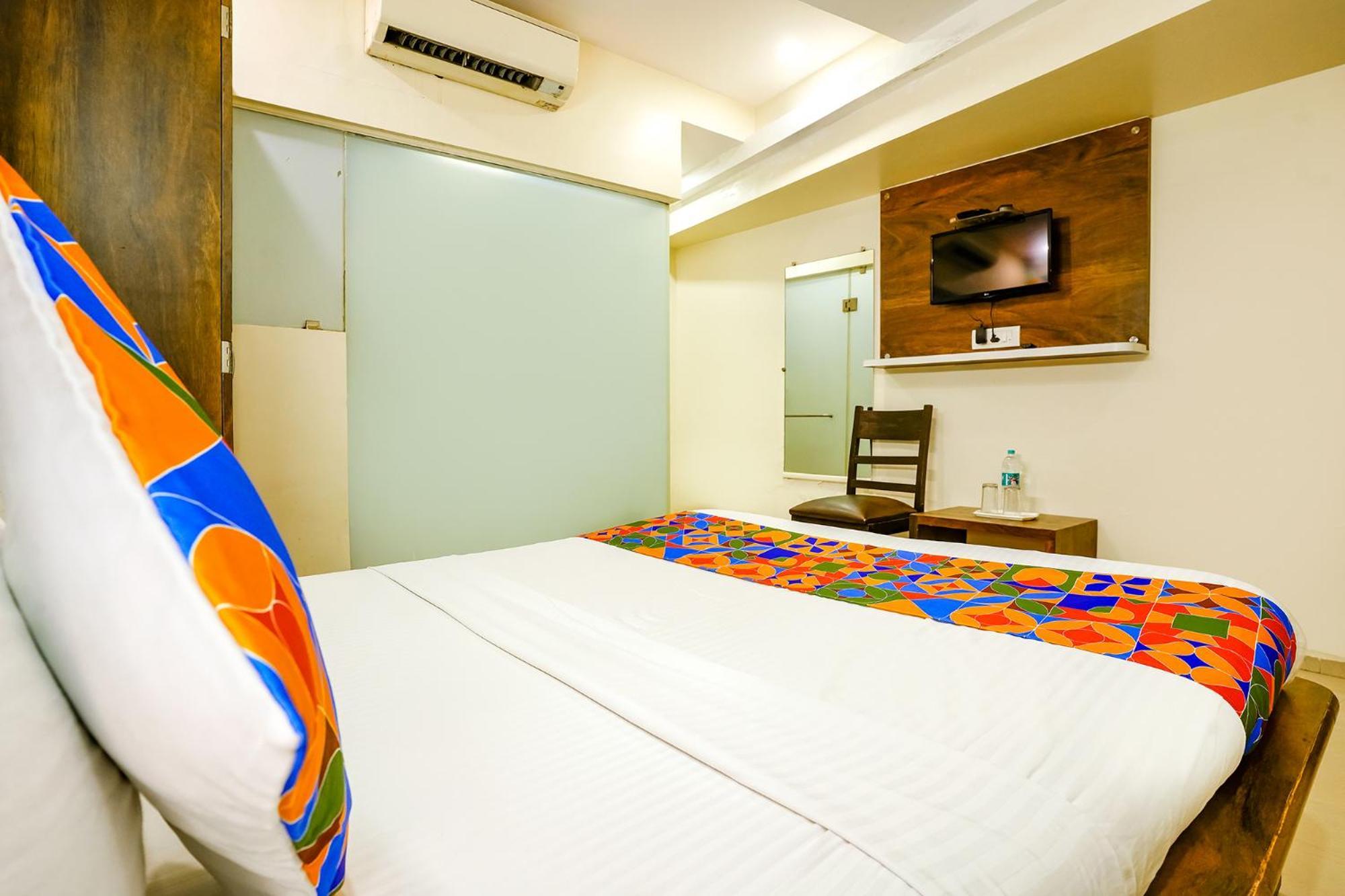 Hotel Naivedhya By Kwality Inn Thane Zewnętrze zdjęcie